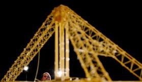 Een brug van spaghetti